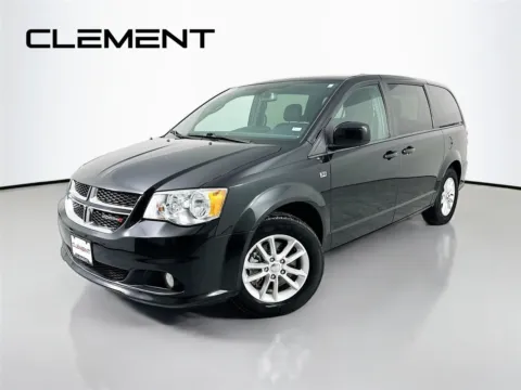 Black 2019 Dodge Grand Caravan SE for sale in Wentzville, MO