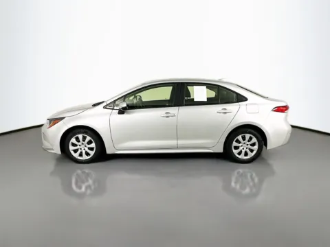 More photos of 2020 Toyota Corolla LE at Clement Ford, MO