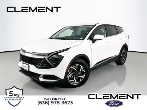 White 2024 Kia Sportage LX for sale in Wentzville, MO