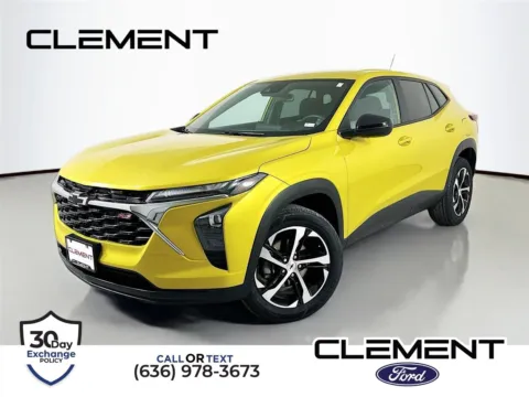 Yellow 2024 Chevrolet Trax 1RS for sale in Wentzville, MO