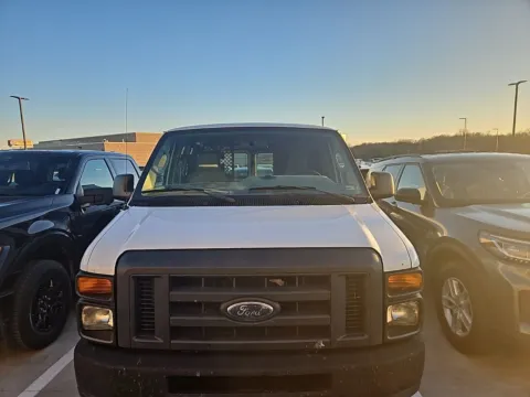 White 2013 Ford E-250 Commercial for sale in Wentzville, MO