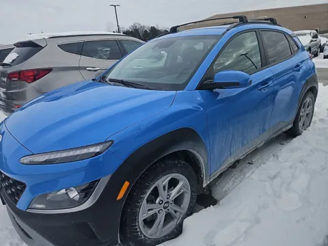 More photos of 2022 Hyundai Kona SEL at Clement Ford, MO