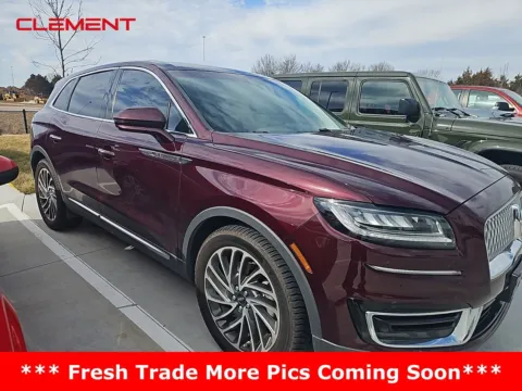 More photos of 2019 Lincoln Nautilus Reserve at Clement Ford, MO