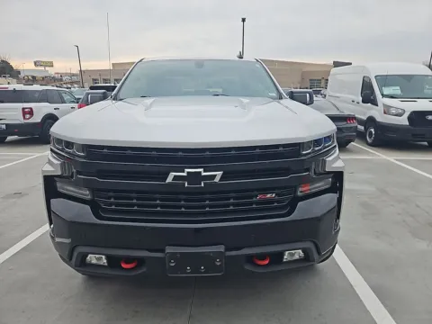 Silver 2020 Chevrolet Silverado 1500 LT Trail Boss for sale in Wentzville, MO