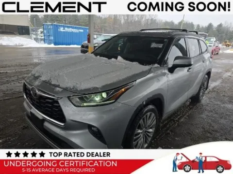 Green 2020 Toyota Highlander Platinum for sale in Wentzville, MO