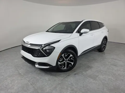 White 2023 Kia Sportage EX for sale in Wentzville, MO