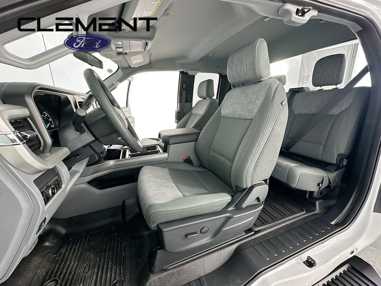 2026 Ford F-350 Super Duty XLT - Photo 25