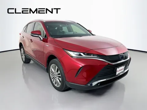 More photos of 2021 Toyota Venza XLE at Clement Ford, MO