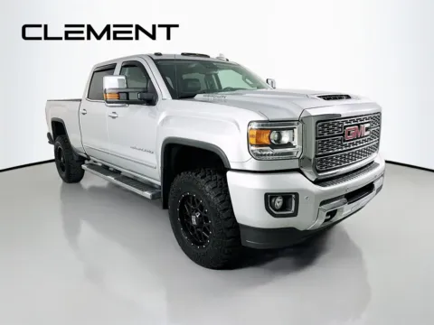 More photos of 2019 GMC Sierra 2500HD Denali at Clement Ford, MO