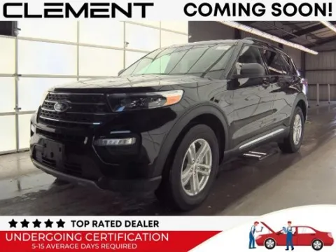 Black 2022 Ford Explorer XLT for sale in Wentzville, MO