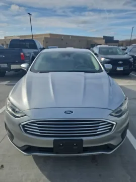 Silver 2020 Ford Fusion SE for sale in Wentzville, MO