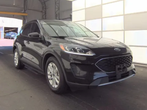 Photos of 2020 Ford Escape SE for sale in Wentzville, MO at Clement Ford