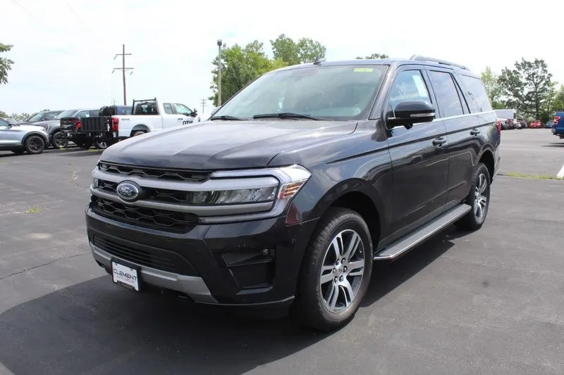 2023 Ford Expedition XLT for sale in O'Fallon, MO at Clement