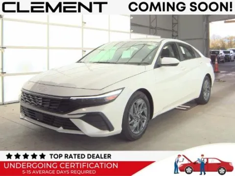 White 2024 Hyundai Elantra SEL for sale in Wentzville, MO