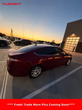 Red 2015 Ford Fusion SE for sale in Wentzville, MO