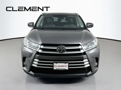Another view of 2019 Toyota Highlander XLE for sale in Wentzville, MO at Clement Ford
