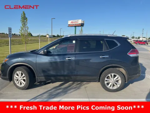 Blue 2016 Nissan Rogue SV for sale in Wentzville, MO