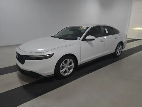 White 2025 Honda Accord LX for sale in Wentzville, MO