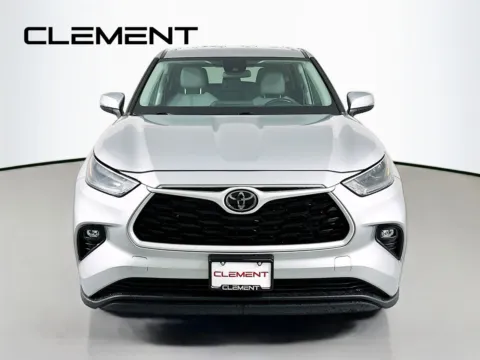 Another view of 2024 Toyota Highlander LE for sale in Wentzville, MO at Clement Ford