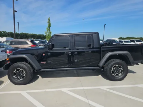 Black 2021 Jeep Gladiator Mojave for sale in Wentzville, MO