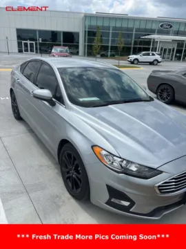 More photos of 2020 Ford Fusion SE at Clement Ford, MO