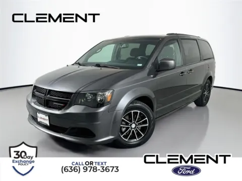 Gray 2017 Dodge Grand Caravan SE Plus for sale in Wentzville, MO