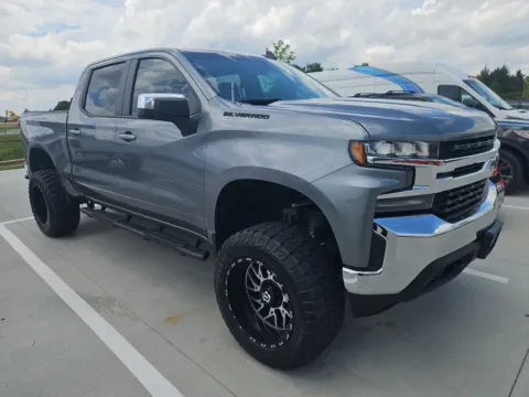 Another view of 2020 Chevrolet Silverado 1500 LT for sale in Wentzville, MO at Clement Ford