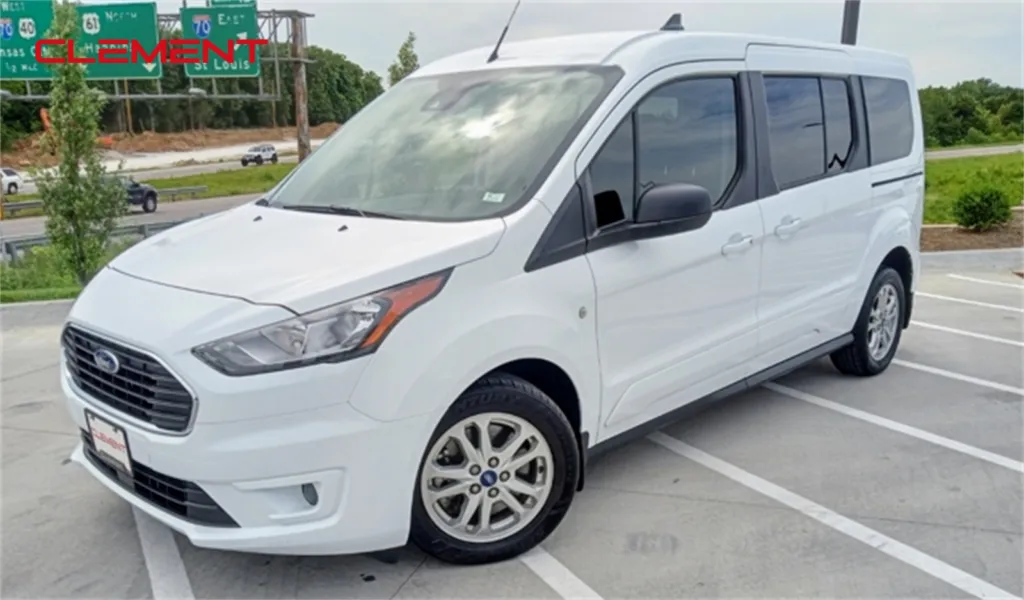 Used 2022 Ford Transit Connect XLT for sale in O'Fallon, MO at
