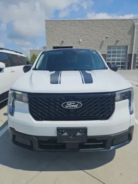 White 2025 Ford Maverick Lariat for sale in Wentzville, MO
