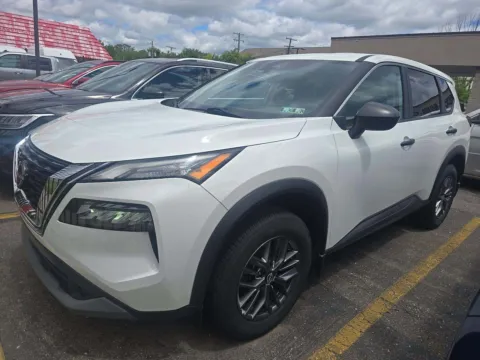 White 2023 Nissan Rogue S for sale in Wentzville, MO