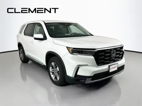More photos of 2025 Honda Pilot EX-L at Clement Ford, MO