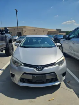 Silver 2016 Toyota Corolla LE for sale in Wentzville, MO