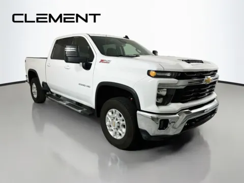 More photos of 2026 Chevrolet Silverado 2500 HD LT at Clement Ford, MO