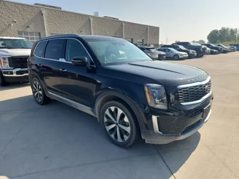 Photos of 2020 Kia Telluride S for sale in Wentzville, MO at Clement Ford