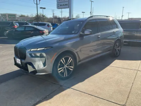 Gray 2023 BMW X7 xDrive40i for sale in Wentzville, MO