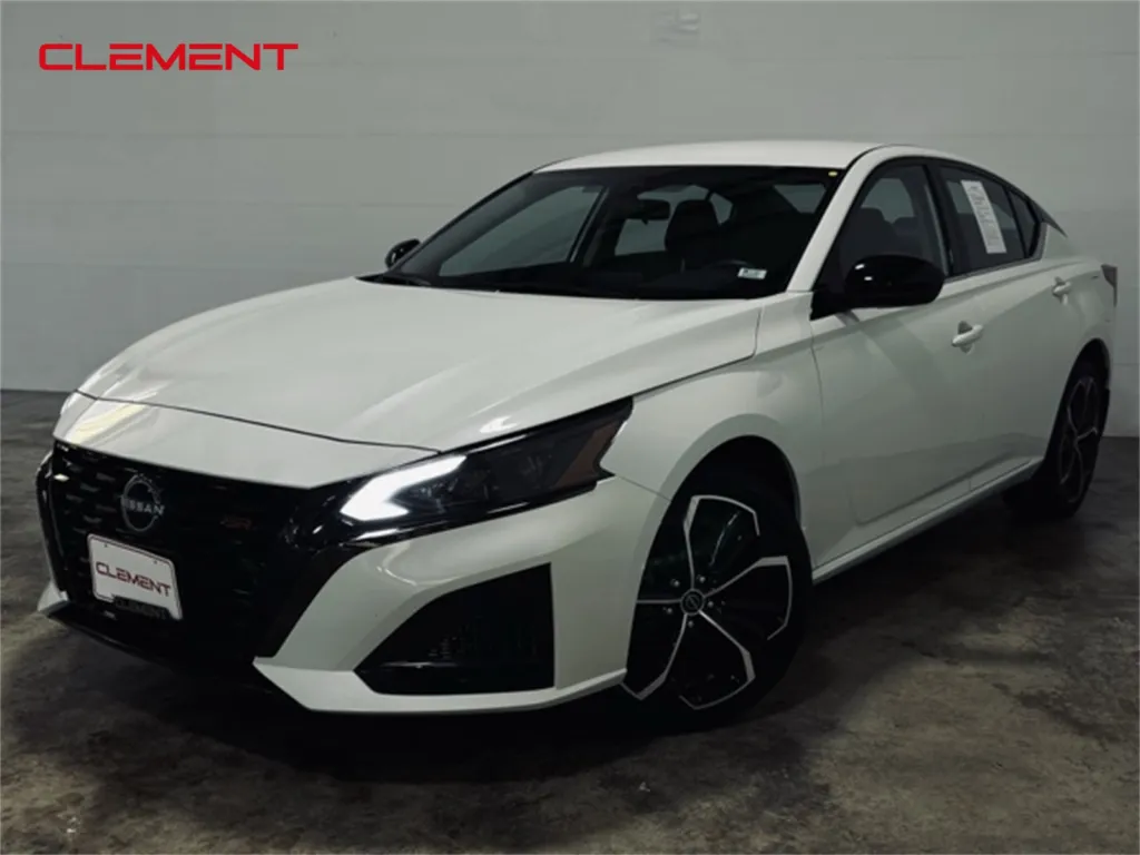 2023 Nissan Altima 2.5 SR for sale in Wentzville, MO