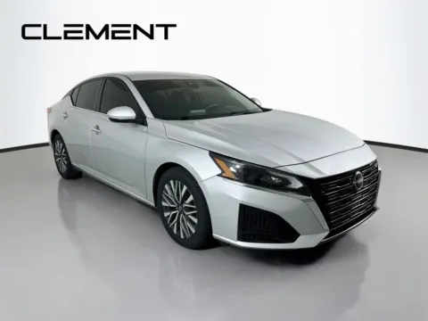 More photos of 2023 Nissan Altima 2.5 SV at Clement Ford, MO