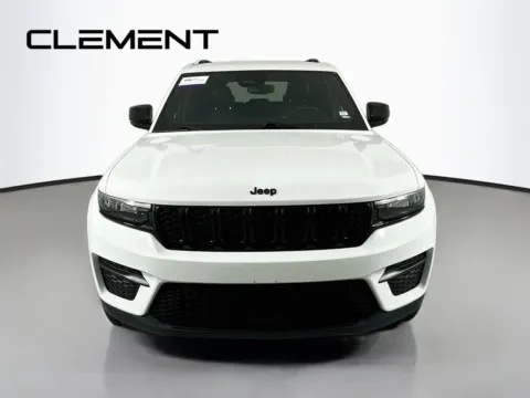 Another view of 2023 Jeep Grand Cherokee Altitude X for sale in Wentzville, MO at Clement Ford