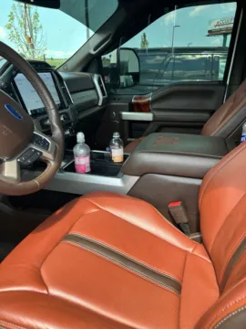 More photos of 2022 Ford F-250SD King Ranch at Clement Ford, MO