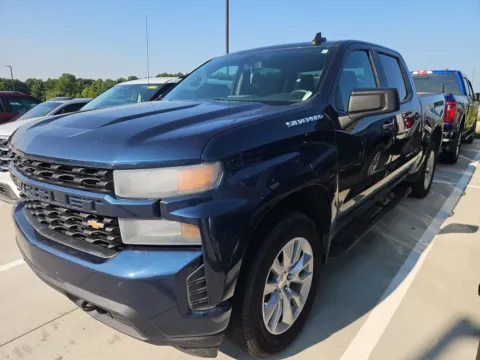 Photos of 2020 Chevrolet Silverado 1500 Custom for sale in Wentzville, MO at Clement Ford