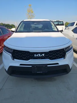 White 2022 Kia Sorento LX for sale in Wentzville, MO