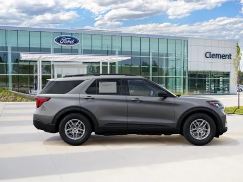 More photos of 2027 Ford Explorer Active at Clement Ford, MO