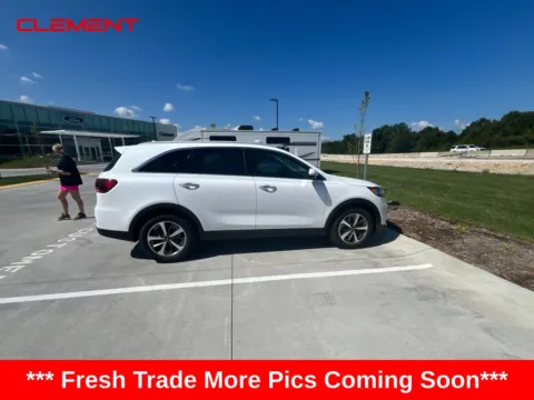 Photos of 2019 Kia Sorento EX for sale in Wentzville, MO at Clement Ford