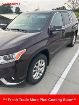 Black 2021 Chevrolet Traverse LT for sale in Wentzville, MO