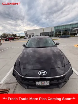 Black 2024 Hyundai Elantra Hybrid Limited for sale in Wentzville, MO