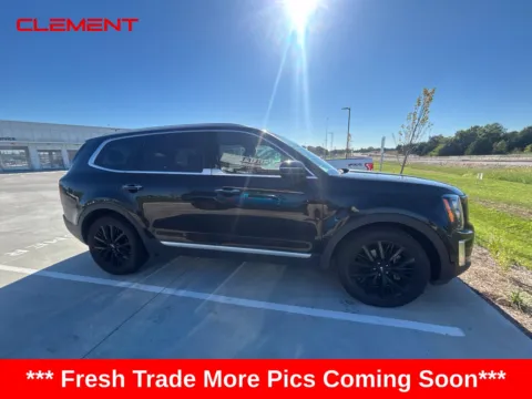 Photos of 2022 Kia Telluride SX for sale in Wentzville, MO at Clement Ford