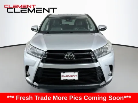 Another view of 2017 Toyota Highlander SE for sale in Wentzville, MO at Clement Ford