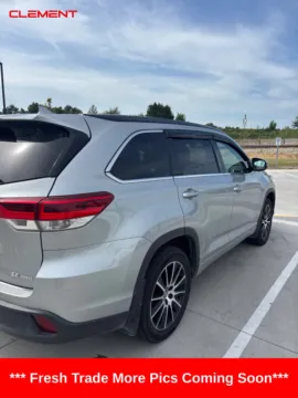 Another view of 2017 Toyota Highlander SE for sale in Wentzville, MO at Clement Ford