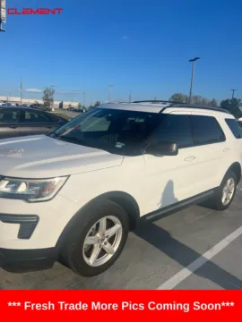 White 2018 Ford Explorer XLT for sale in Wentzville, MO