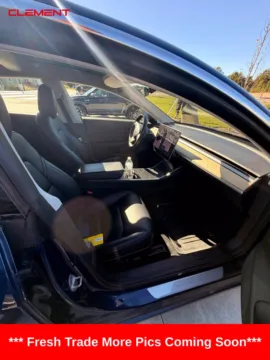 More photos of 2018 Tesla Model 3 at Clement Ford, MO